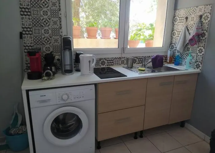 De La Pinede Апартаменты