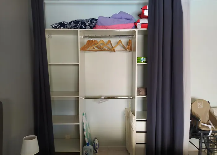 De La Pinede Апартаменты