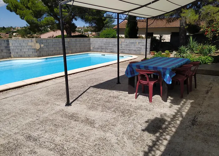 De La Pinede Апартаменты