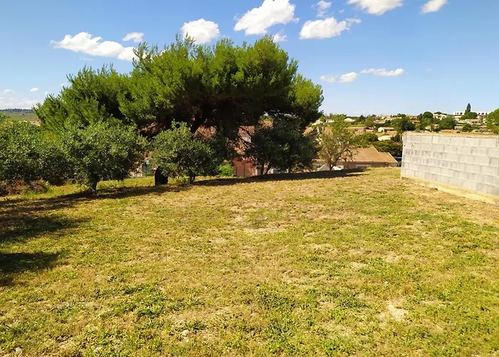 Апартаменты De La Pinede