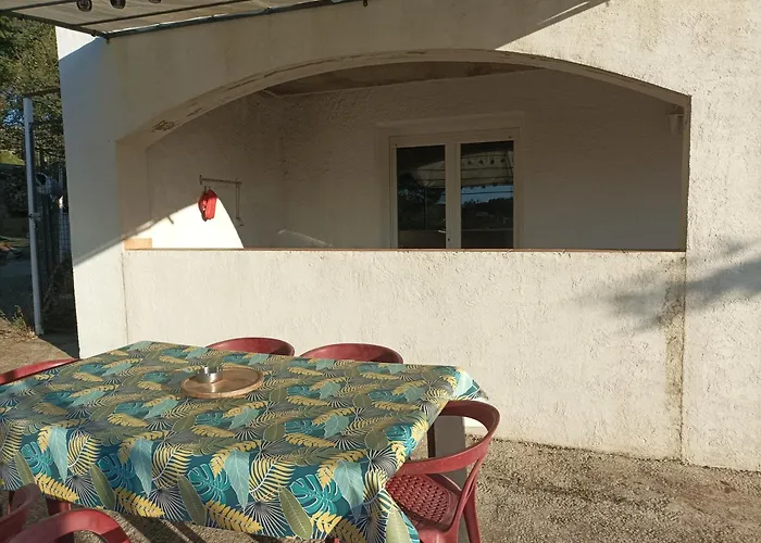 De La Pinede * Nissan-lez-Enserune